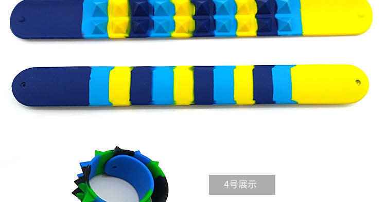 硅膠狼牙拍拍尺,狼牙啪啪手環(huán),硅膠釘釘拍拍尺 硅膠狼牙拍拍尺,狼牙啪啪手環(huán),硅膠釘釘拍拍尺